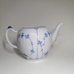 ロイヤルコペンハーゲン 　ブルーフルーテッド プレイン ティーポ...