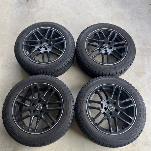 YOKOHAMA スタッドレス　215/60R17 4本セット　ホイールセット