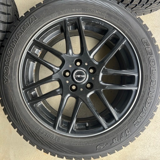 YOKOHAMA スタッドレス　215/60R17 4本セット　ホイールセット