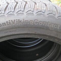 スタッドレスタイヤ 235/45R17 ４本　セットの画像