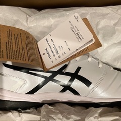 【新品】asicsトレーニングシューズ