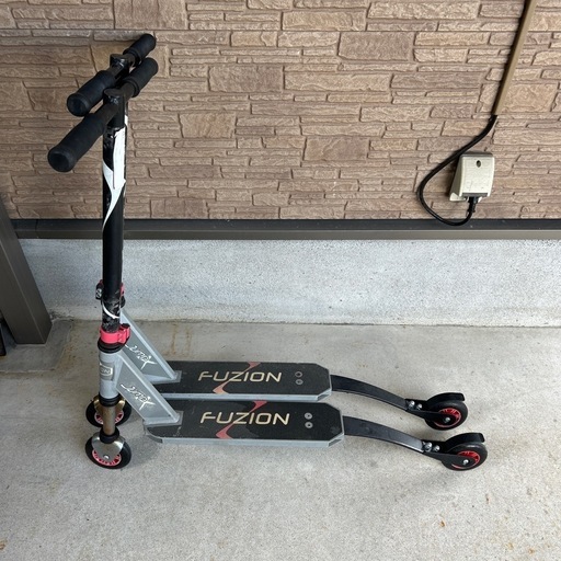 【引き取り決まりました】FUZION Xフュージョンエックスホッピングキックボード2台