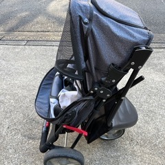 【取引中】ペットカート　3輪　デニムの画像