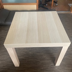IKEA 白い木目調テーブル