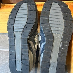 new balance スニーカーの画像