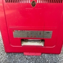 昭和レトロナショナル石油ストーブの画像