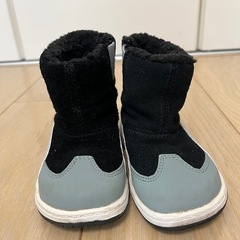 PUMA スノーブーツ　13㎝