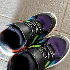 キッズスニーカー