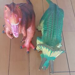 恐竜フィギュア