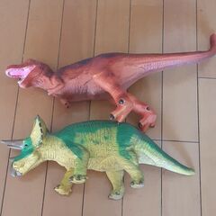 恐竜フィギュアの画像