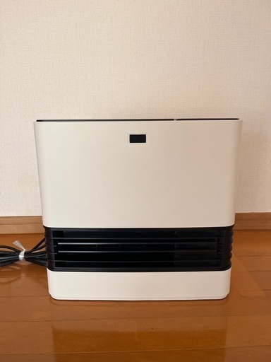 美品　アイリスオーヤマ大風量加湿セラミックファンヒーター