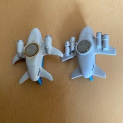 ANAの飛行機のマグネット(2種類)の画像