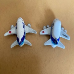 ANAの飛行機のマグネット(2種類)の画像