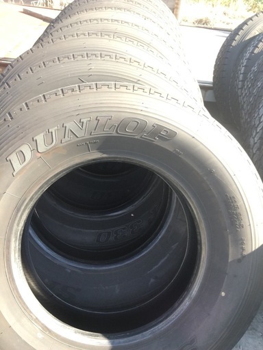 DUNLOP11R22.5が８本295/22.5が２本 DUNLOP11R22.5が8本295/22.5が2本の通販はau PAY マーケット - 輸入