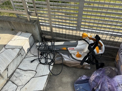 RYOBI落ち葉集め&ブロアー