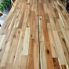 IKEA　イケア　SKOGSTA スコグスタ　ダイニングテーブル（6人掛け）の画像