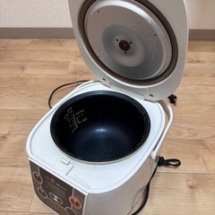 炊飯器の画像