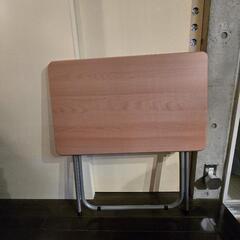 【移動自在、軽量】折り畳みデスクの画像