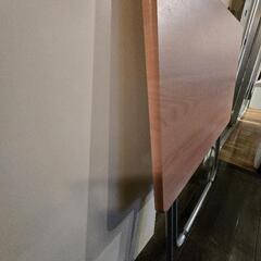 【移動自在、軽量】折り畳みデスクの画像