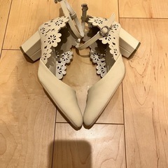 ミッシュマッシュ MISCH MASCH フラワーパンプスの画像