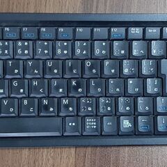 エレコムBluetoothワイヤレスフルキーボードTK-FBP014BKの画像