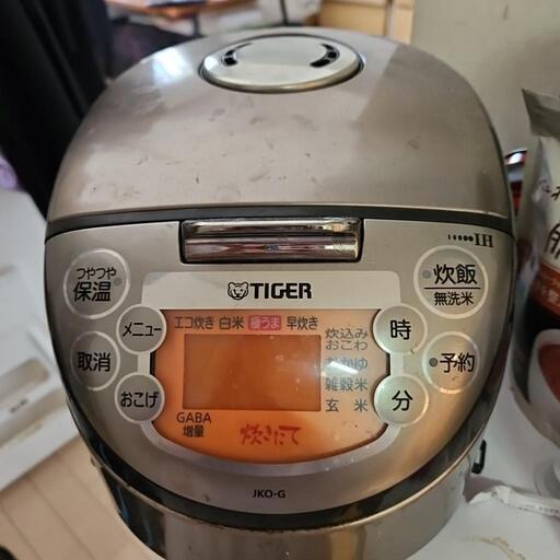 TIGER　炊飯器　3合