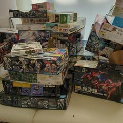 ガンダム、ミリタリーシリーズ、20から30箱あります。箱コレクシ...