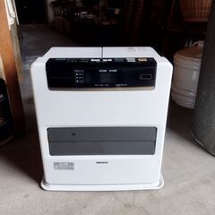 コロナ 石油ファンヒーター リモコン付き 2016年製　/UJ-...