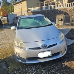 トヨタ　プリウス　30万‼️