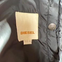 お値下げ致しました！ DIESEL ナイロンジャケット ベスト 黒　ダウンの画像