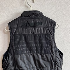 お値下げ致しました！ DIESEL ナイロンジャケット ベスト 黒　ダウンの画像