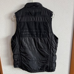 お値下げ致しました！ DIESEL ナイロンジャケット ベスト 黒　ダウンの画像