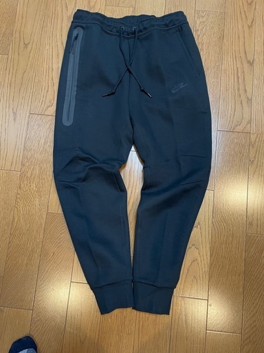ナイキ　テックフリース　新品タグ付き　サイズL