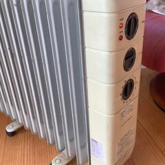 オイルパネルヒーター10畳用　差し上げます。の画像