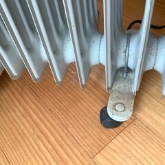 オイルパネルヒーター10畳用　差し上げます。の画像