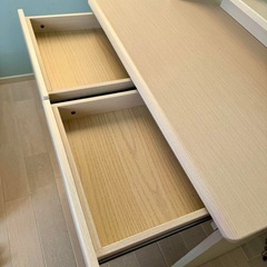 ニトリ 学習机 レトアーデ
の画像