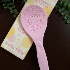 ･:*+.新品未使用.:+*Hello kittyオリジナル キッチンツール2点
の画像