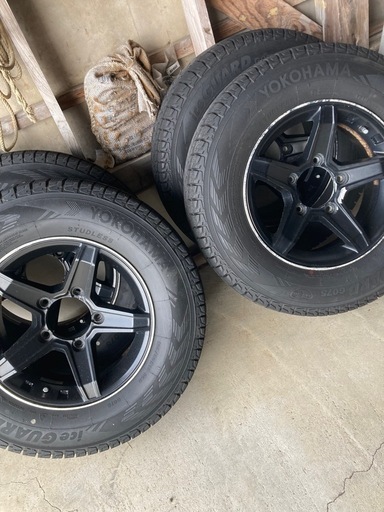 YOKOHAMAスタッドレスタイヤ4本セットICEGUARD G075