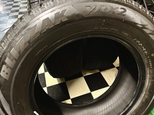 BRIDGESTONE BLIZZAK VRX2  215/60r16   ブリジストン