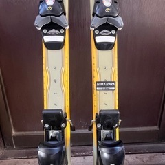 子供用スキー板の画像