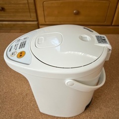 電気ポットの画像