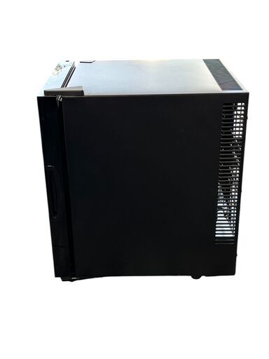 A-Stage 右開き冷蔵庫 ミラーガラス AR-32L01MG 32L 2022年 中古