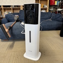 【超美品‼️】クワッズ 2022年製 大容量ハイブリッドタワー加湿器 湿度コントロール機能付き タワーズ ホワイト♪の画像