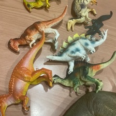 恐竜フィギュア(おまけつき)の画像