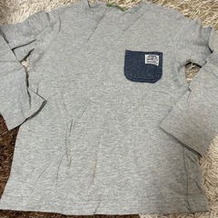 グレー　長袖シャツ　130サイズ