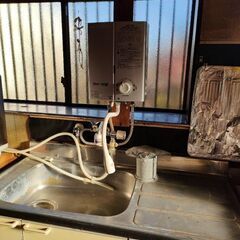 冷蔵庫、洗濯機、食洗機、湯沸かし器の画像