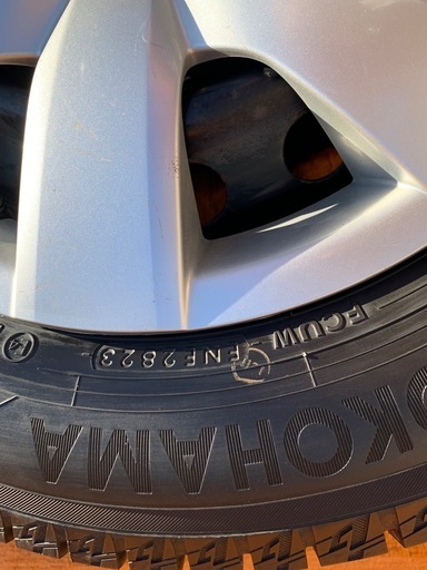 【バリ溝】本日限り165/70R14   YOKOHAMA iceGUARD iG60  23年28週製造