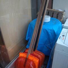 準備中　除雪用具 スノーダンプ スノープッシャー スコップの画像