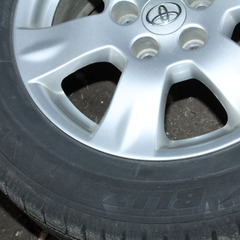 スタットレスタイヤ　ブリヂストン　VRX2  215/60R16   TOYOTAホイール 4本セットの画像