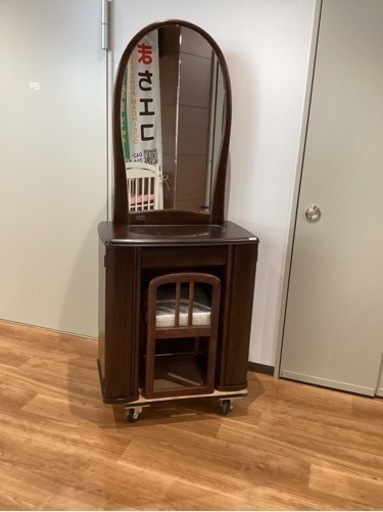 ドレッサー（スツール付き）【町田市再生家具】242357